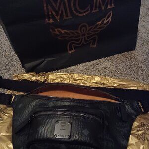 MCM CROSSBODY BAG LIKE NEW